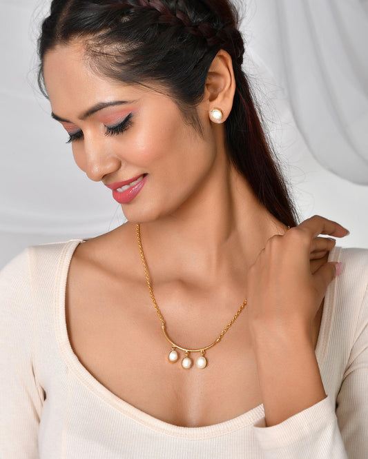 Three Pearl Neck Set - Zuriijewels